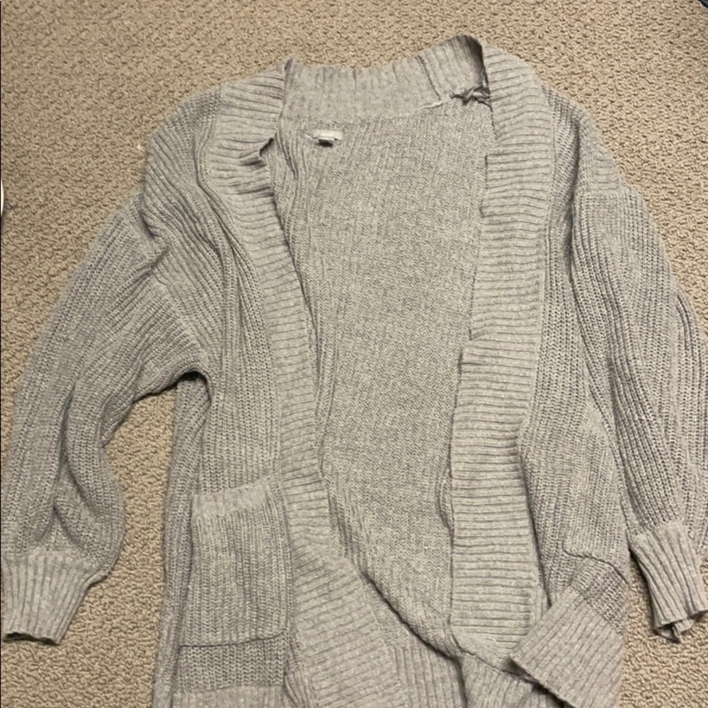 Arie sweater